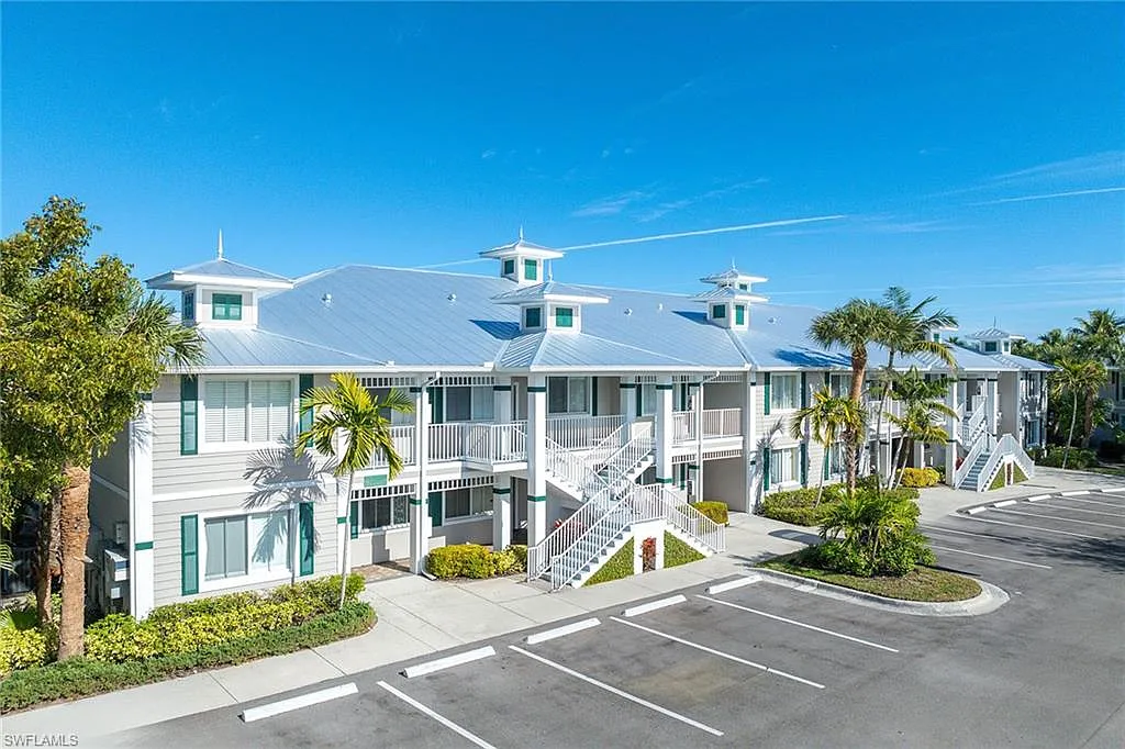 2 bed, 2.0 bath, 1389 sqft, $7,500 — Photo 1