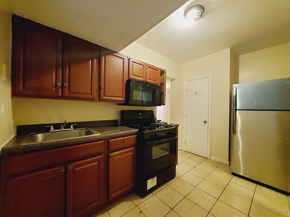 1st image of 92 Fairview Ave #G3