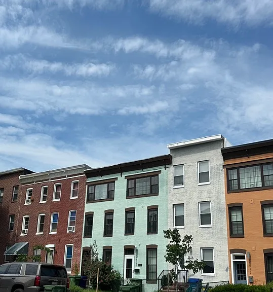 2821 Remington Ave — Photo 2