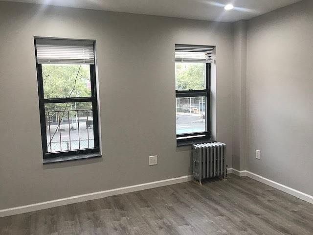 2nd image of 176 Rivington St APT 7