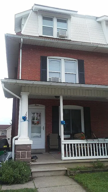 3 W Broad St photo 1