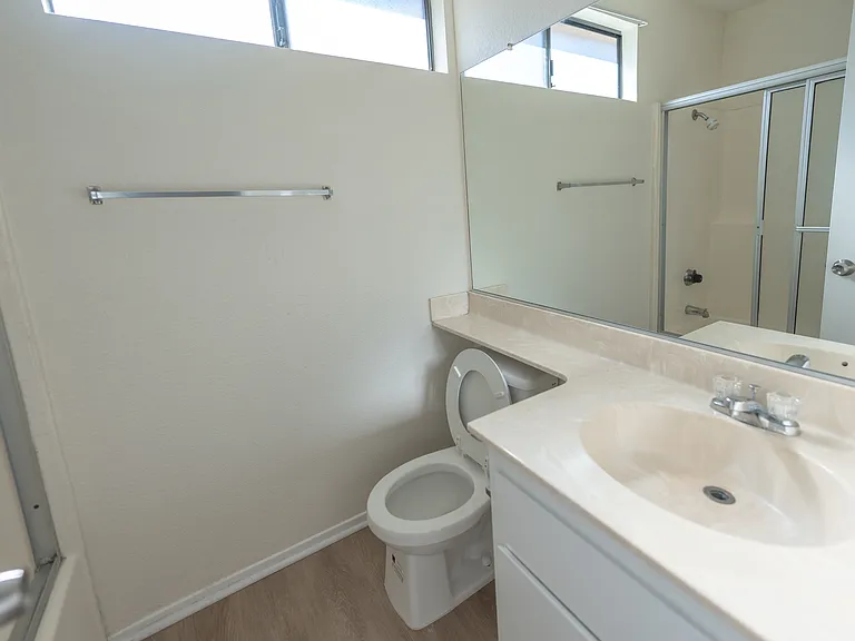 FULL BATH IN ACTUAL FORM