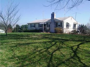 34 Robert Ln, Wallingford, CT 06492