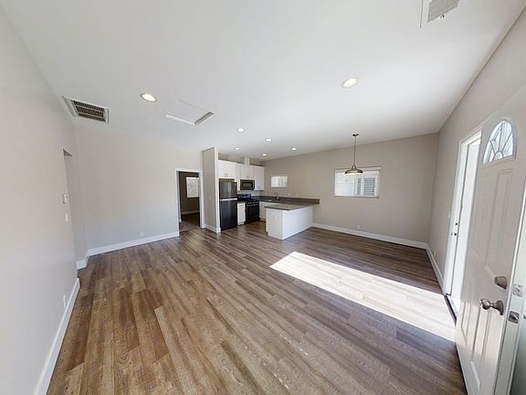 3rd image of 5640 Dorothy Way #&-5642
