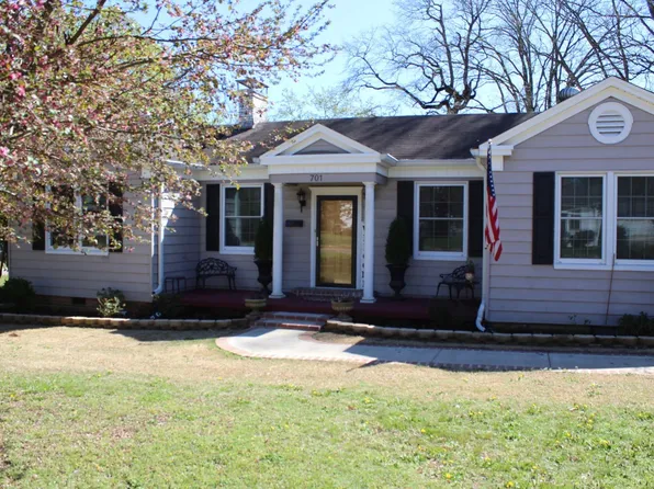 701 W Sunset St, Nashville, AR 71852