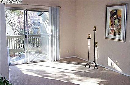 2nd image of 2562 Walnut Blvd APT 68