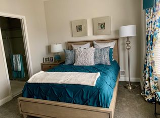 29 Overhill Dr, Parlin, NJ 08859