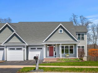 14 Riverview Hts #58, Amesbury, MA 01913