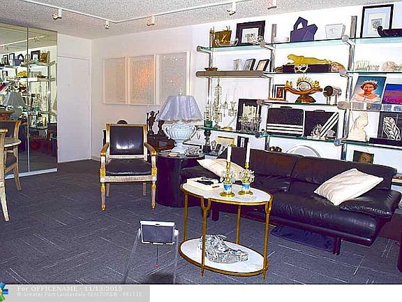3rd image of 3020 NE 16th Ave APT 302