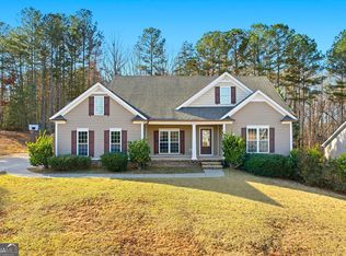 511 Willow Springs Dr, Dallas, GA 30132