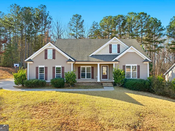 511 Willow Springs Dr, Dallas, GA 30132