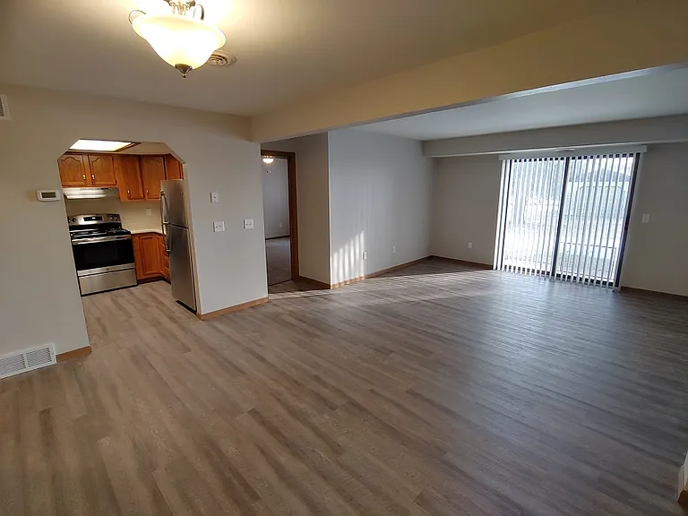 2BR/2BA/2 car attached garage — Photo 8