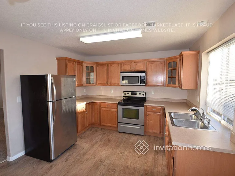 2302 Quartz St — Photo 5
