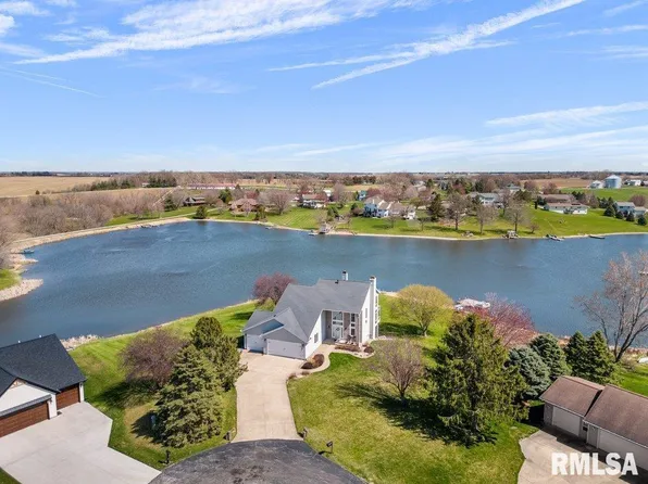20605 271st St, Eldridge, IA 52748