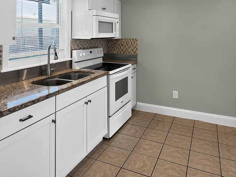 348 Tarpon Ave #5 — Photo 10
