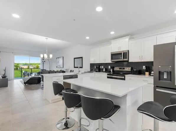 3191 Paradox Cir Unit 205, Kissimmee, FL 34746