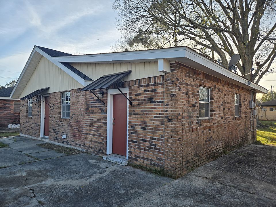 1st image of 1332 S Barbier Ave