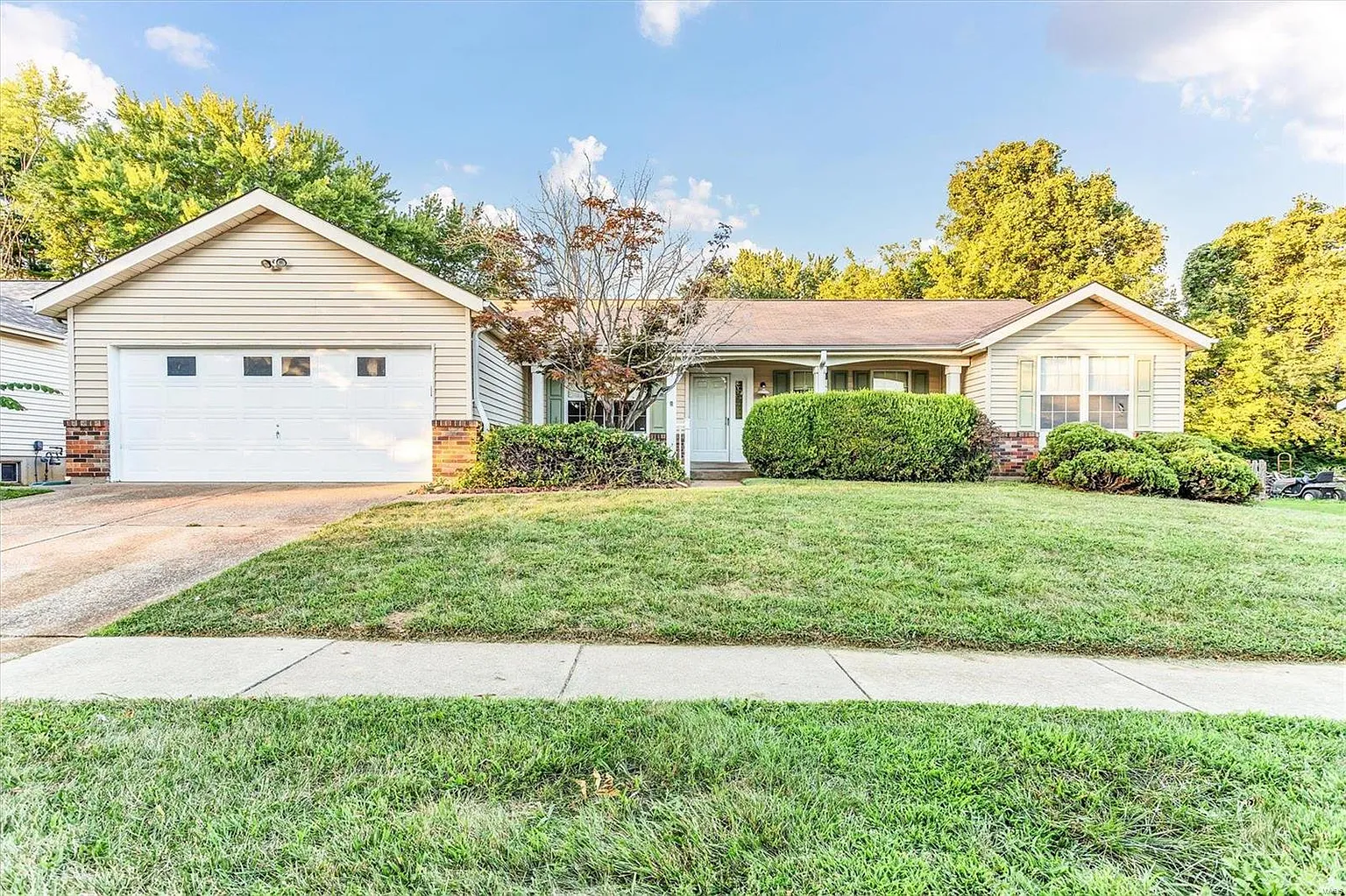 1022 Patience Dr photo 1