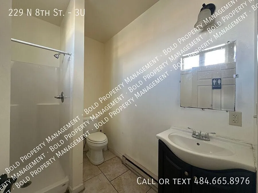 One Room Rental — Photo 4