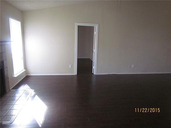 4th image of 1517 Lincolnshire Way