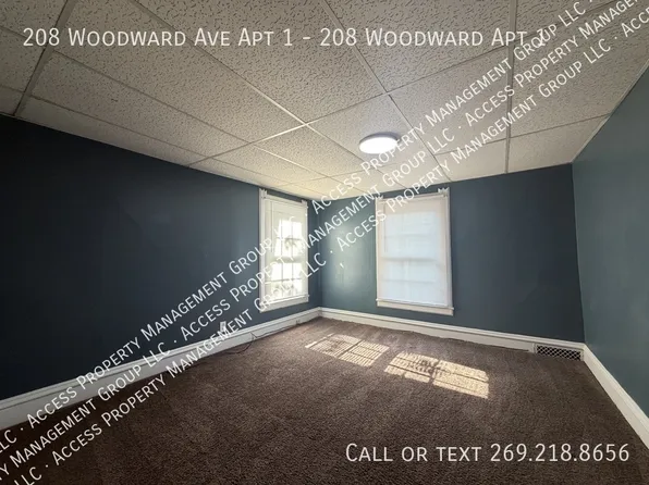 208 Woodward Ave APT 1, Kalamazoo, MI 49007