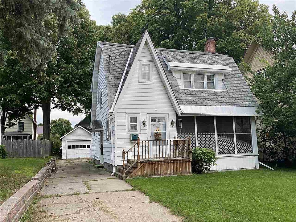 1st image of 32 Cornell Ave