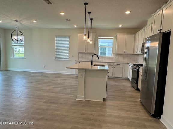 5th image of 161 ELM CREEK Drive