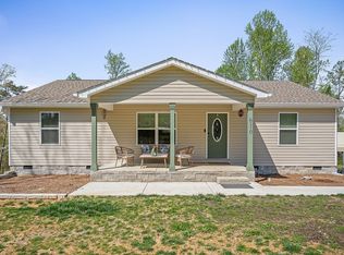 610 Sunset Point Rd, McMinnville, TN 37110