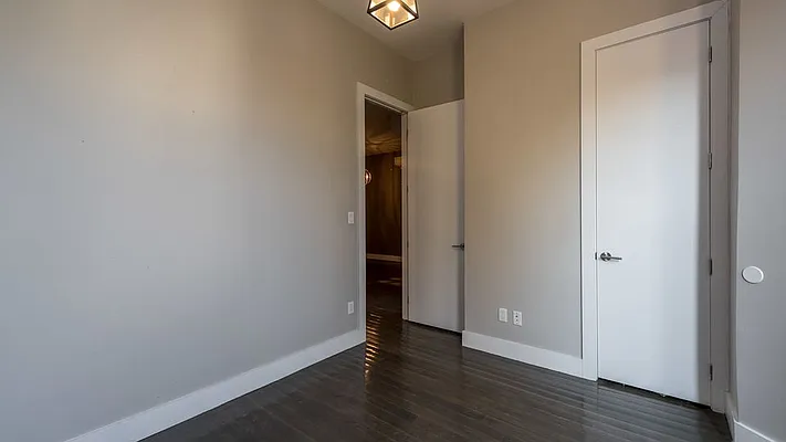 Rented by Nooklyn NYC LLC | media 42