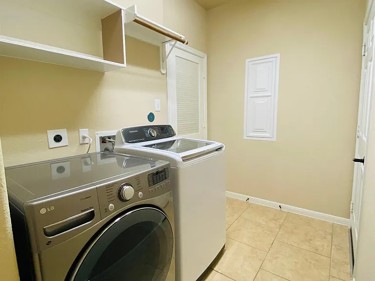 24823 Dutton Point Dr — Photo 25