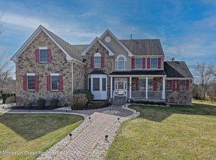 28 Hanging Rock Rd, Freehold, NJ 07728