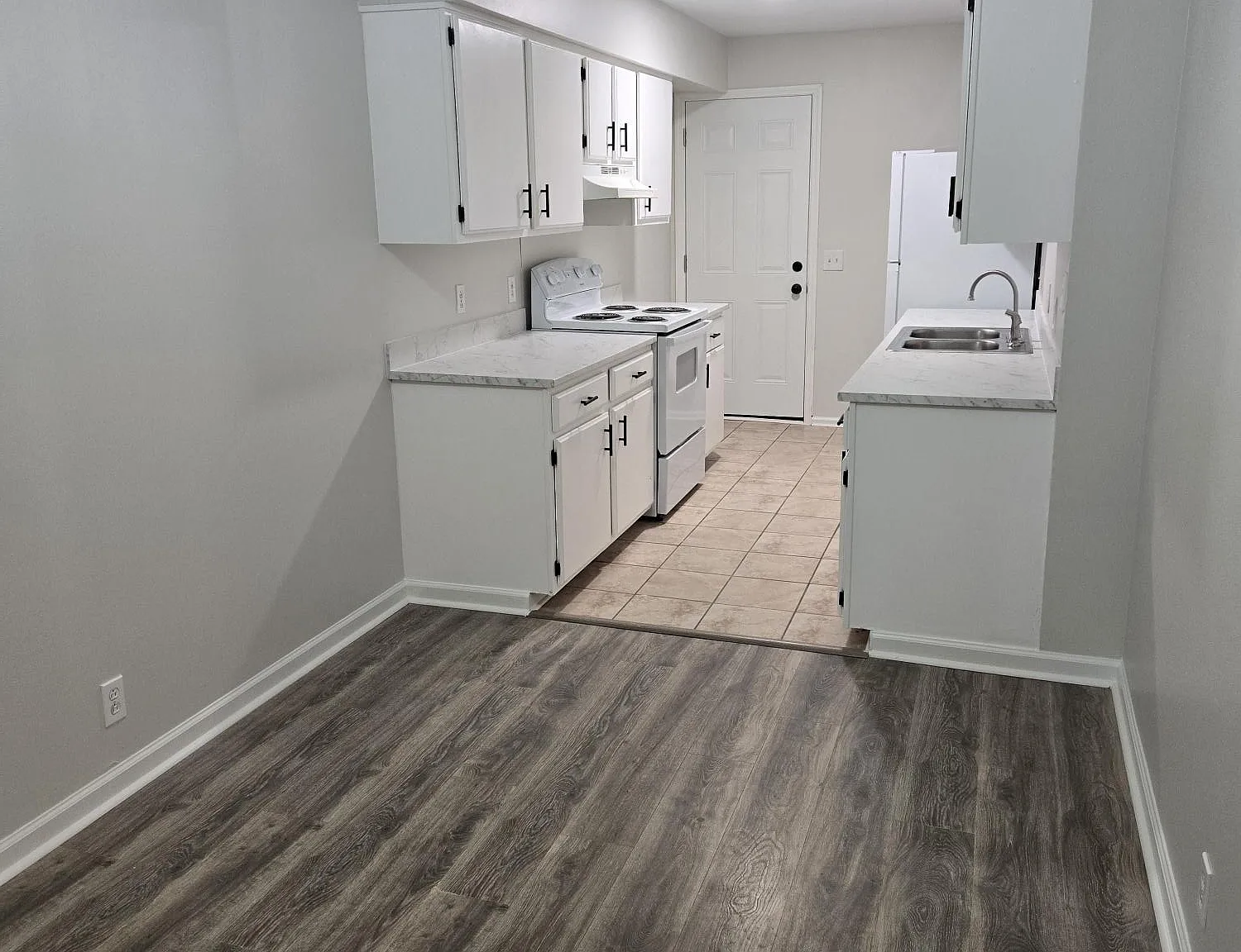 3 bed, 1100 sqft, $1,750 — Photo 2