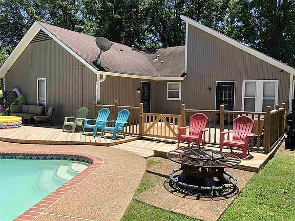 4th image of this home