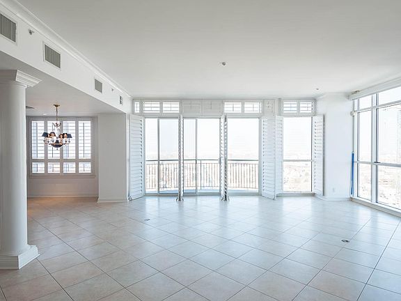 4th image of 400 E 3rd Ave APT 1501