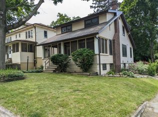 539 Sunset Ln, East Lansing, MI 48823