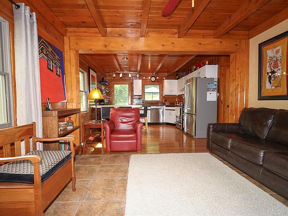 5th image of 1108 Crooked Creek Ln