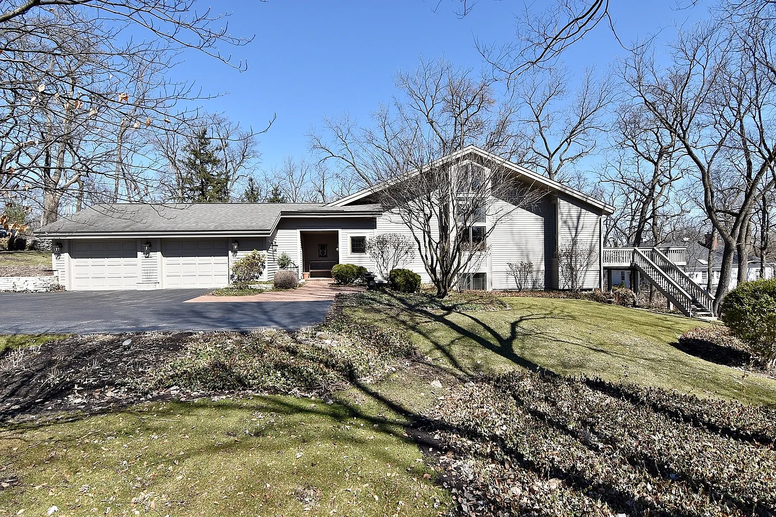 295 Hawley Ln photo 1