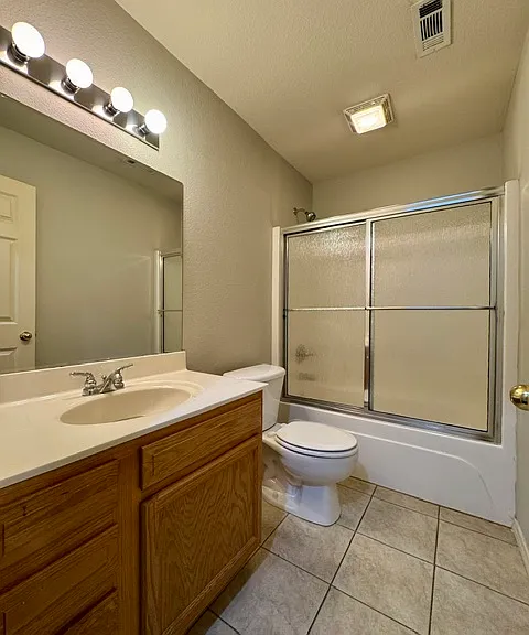 807 SW River Rock St — Photo 16