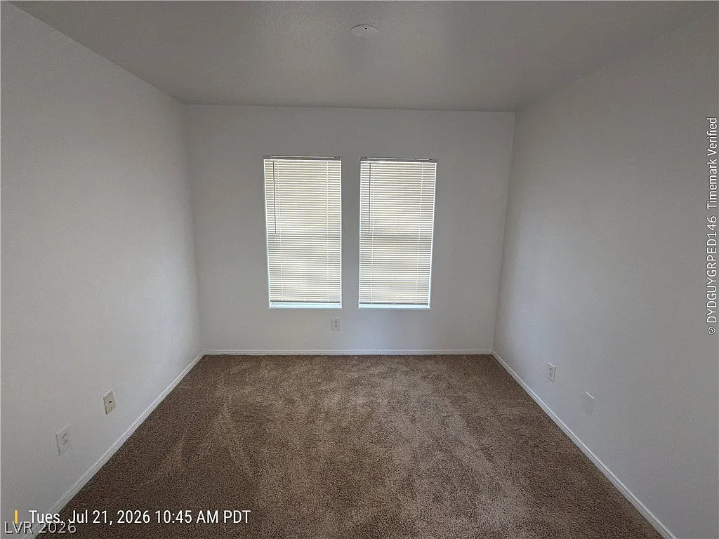 4 bed, 2.5 bath, 1584 sqft, $1,901 — Photo 3