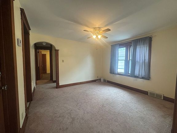 2nd image of 132 Shepard Ave