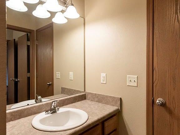 2nd image of 4200 SW Chapelstone Ave Unit 3