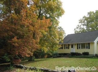 107 McTigh Rd, Higganum, CT 06441