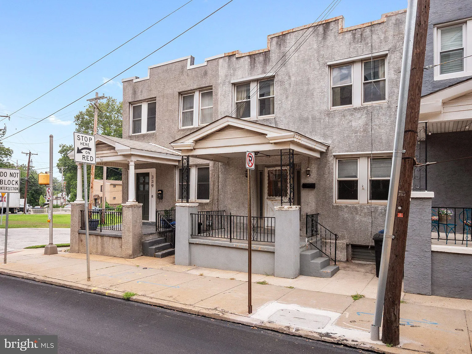 337 W Elm St photo 1