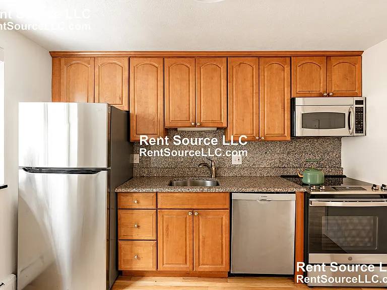 5 Centre St #32 — Photo 8