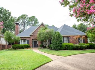 201 Rivercrest Dr, Fort Smith, AR 72903