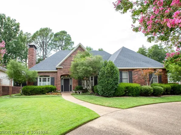 201 Rivercrest Dr, Fort Smith, AR 72903