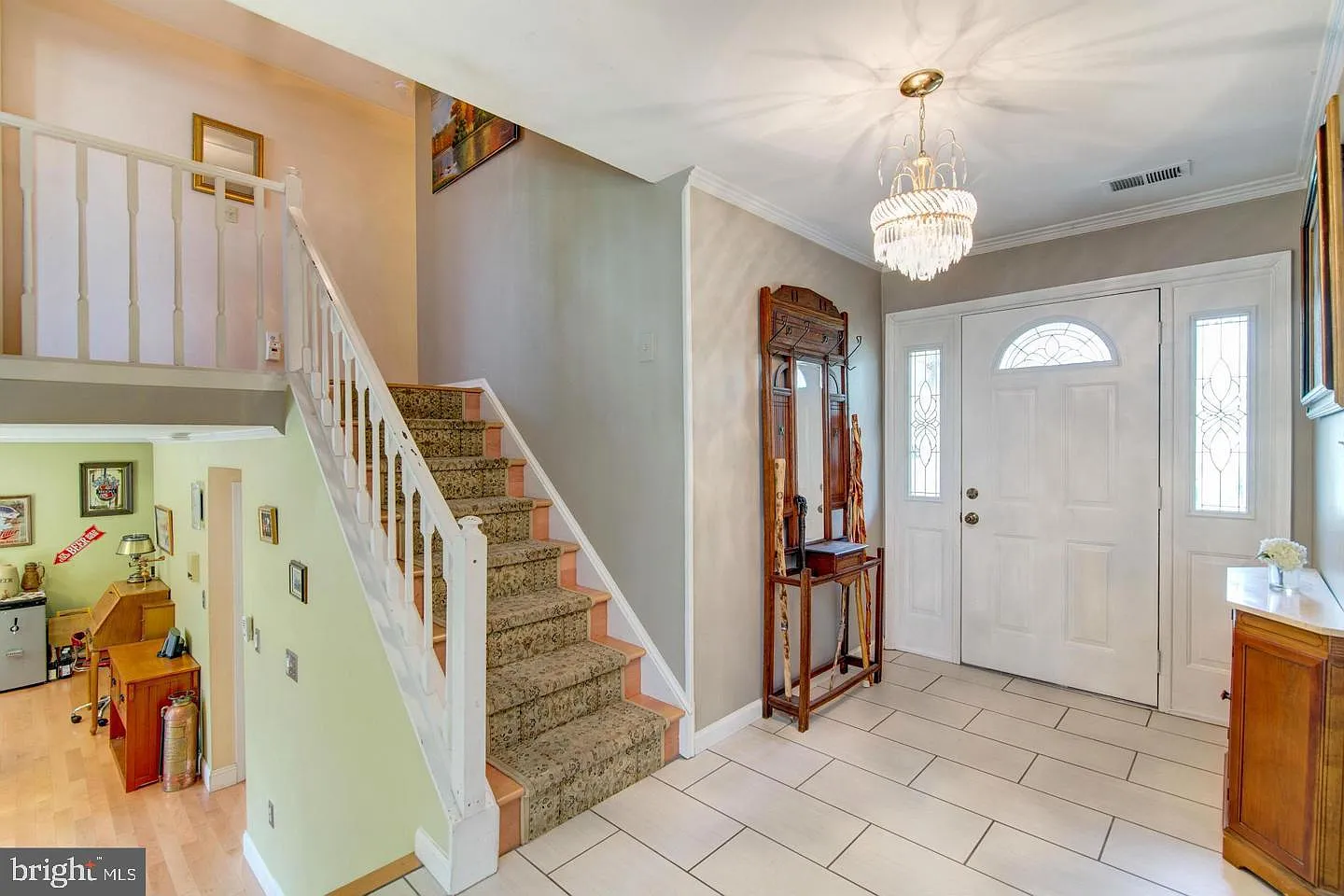 4 bed, 3.0 bath, 2707 sqft, $5,100 — Photo 4