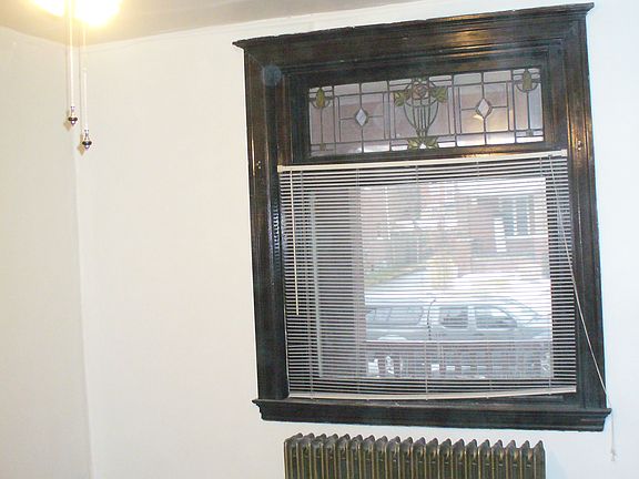 3rd image of 5443 Baywood St #1