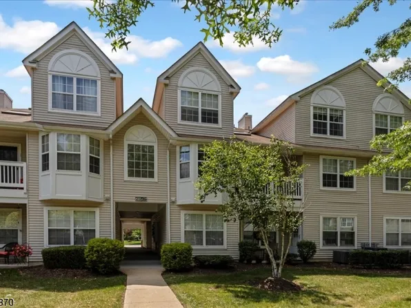 33 Loch Ln #33, Roxbury Twp., NJ 07852