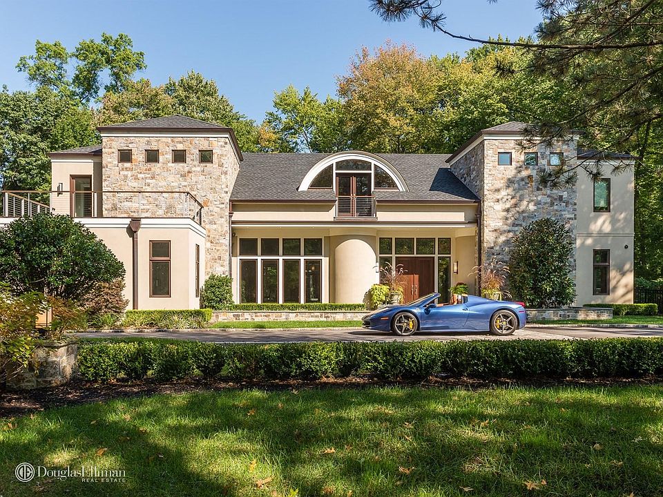 1st image of 9 Summerwind Dr